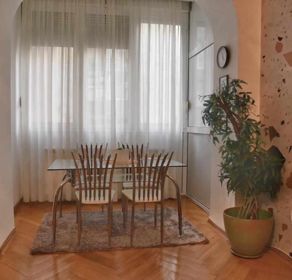 Apartment Carpe Diem In Beograd Bagian luar foto